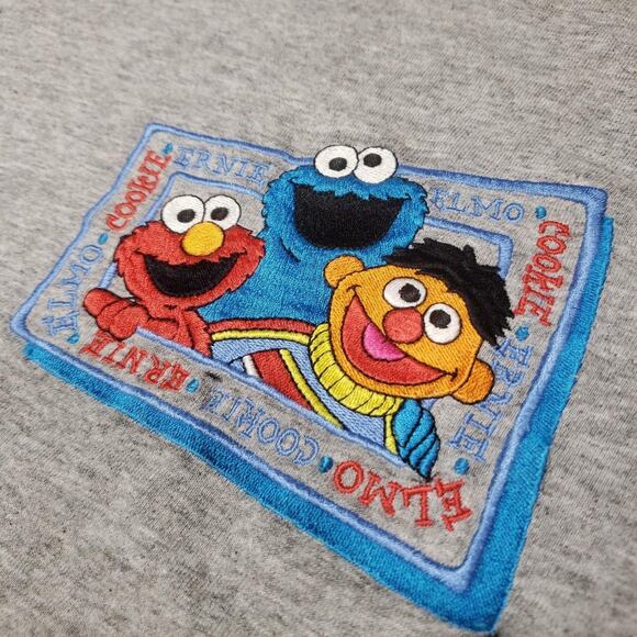 Vintage Sesame Street Elmo Cookie Monster Ernie embroidered T Shirt Mens XL - Picture 2 of 7